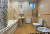 Без%,  Здам 2 рівневу 258 м2,  ремонт,  Освіти 14а,  Севастопольська,