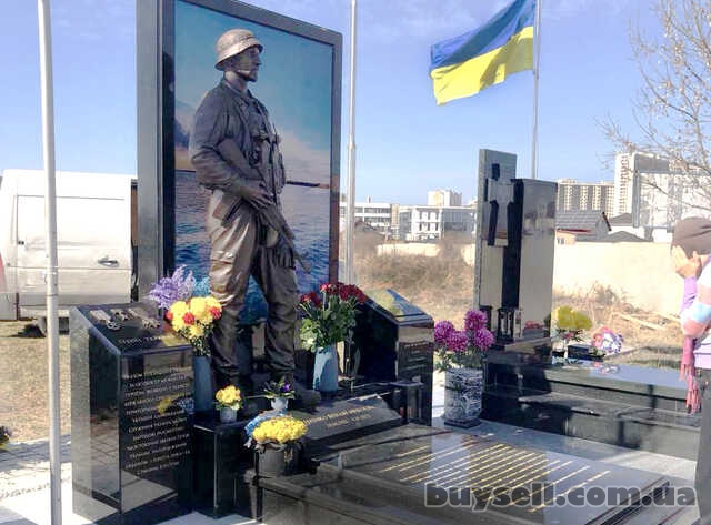Бронзовий пам’ятник загиблому військовому ТрО — авторська робота на за