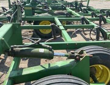 kiev-kultivator_John_Deere_960_8_m_4040500