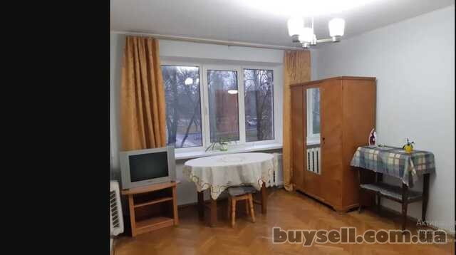 м. Академгородок 2мин. Сдам 1к.  квартиру.
