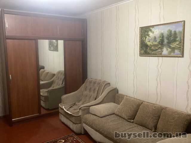 м. Харьковская пешком. Сдам 2х ком. квартиру.