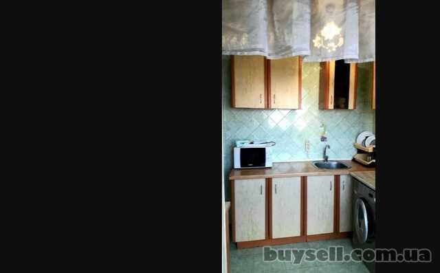 м. Житомирская. Сдам 2х ком. квартиру.