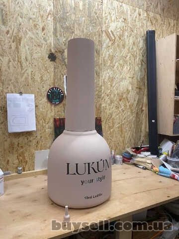 Объемных фигур под заказ баночка гель лака для бренда Lukum