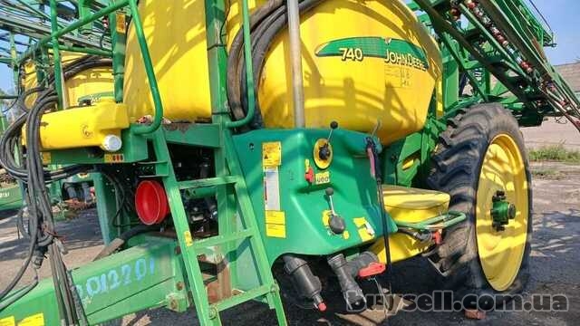 оприскувач John Deere740