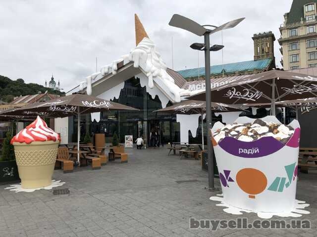 Оригинальные уличные фигуры от студии «ОМИ» для ресторана McDonald’s