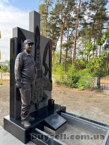 Пам’ятник загиблого льотчика,  виготовлення надгробків та скульптур дл