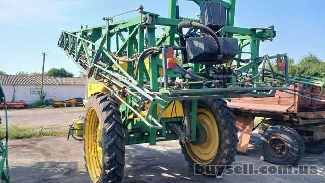 прічипний обприскувач John Deere740