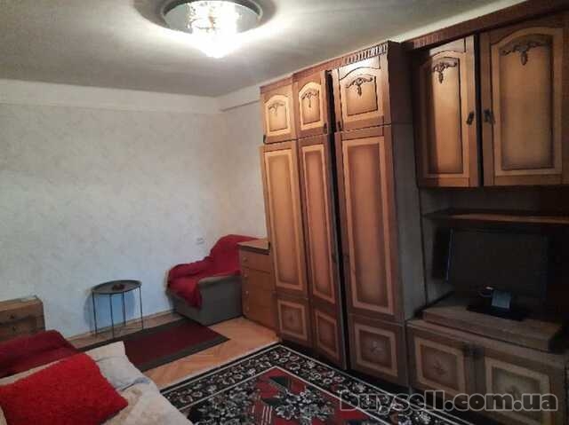 Продам  1 кімнатну квартиру по вул.  Зодчих