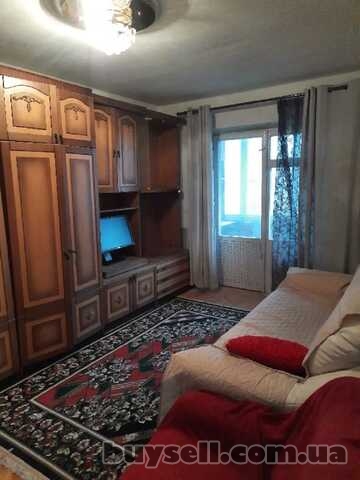 Продам  1 кімнатну квартиру по вул.  Зодчих