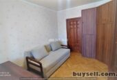 Продам 3-х кімнатну метро Позняки