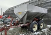 Розкидач мінеральних добрив AG-600