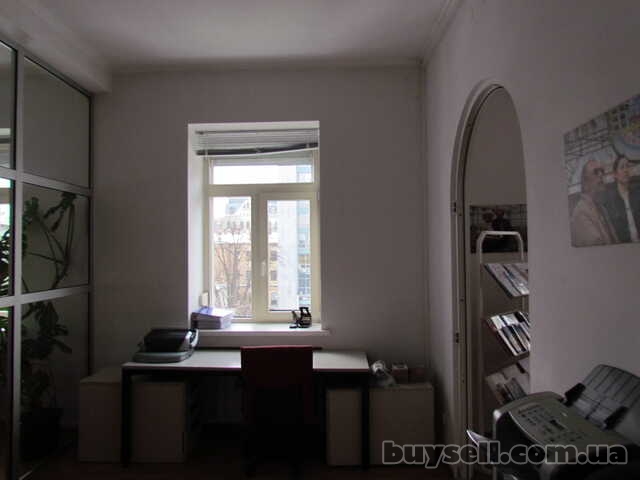Сдам офіс,  Ш. Руставелі 34,  5/5,  198 м2