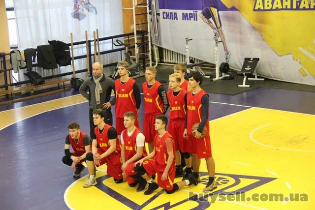 Секція баскетболу у Києві проводить набір в групи різного віку