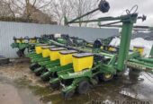 Сівалка точного висіву пневматична John Deere 1780 вакуумна