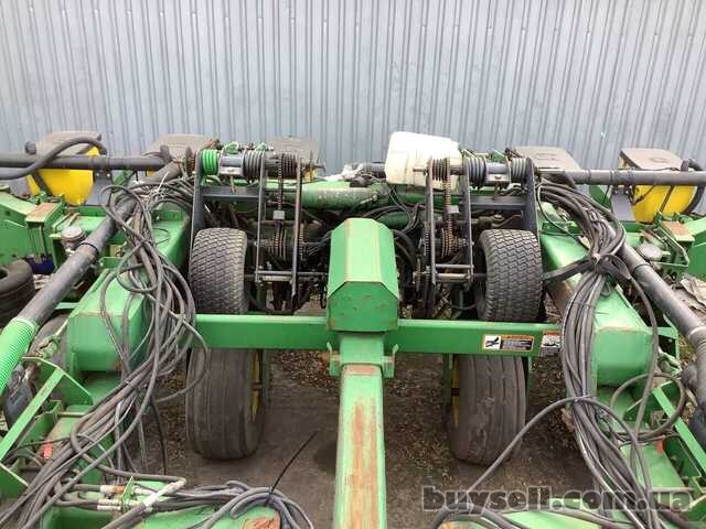 Сівалка точного висіву пневматична John Deere 1780 вакуумна