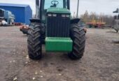 Трактор John Deere 8400