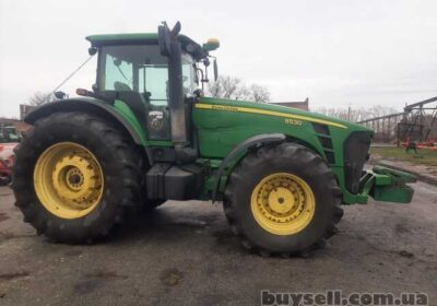 kiev-traktor_John_Deere_8530_4040414