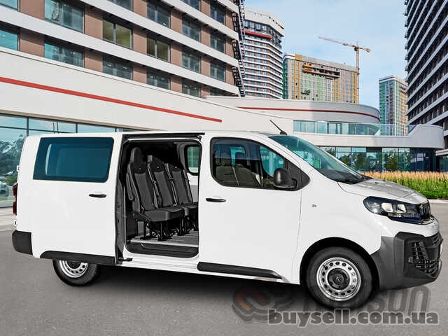 Вантажопасажирський Peugeot Expert,  Citroen Jumpy та Opel Vivaro