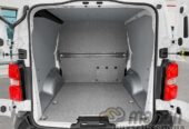 Вантажопасажирський Peugeot Expert,  Citroen Jumpy та Opel Vivaro