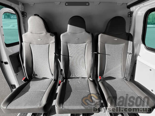 Вантажопасажирський Peugeot Expert,  Citroen Jumpy та Opel Vivaro