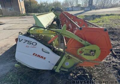 kiev-zernova_zhatka_Claas_V750_4041563