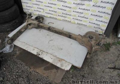kovel-balka_zadnya_Renault_Trafic_III_2014-2023_4058187
