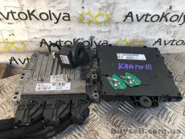 Блок керування двигуном Renault Kangoo 1. 5 dci 2008-2016 (237103725R)