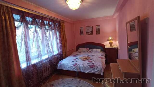 Квартира посуточно в Киеве. Сдам 4комнатную квартиру в центре Печерcк