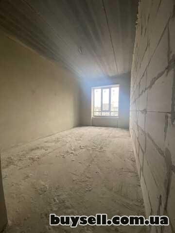 Продам дешево 2-х кім.  кв.  -75 М2,  здана –ціна 830 $ за м2..