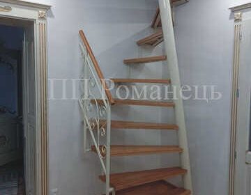 lvov-gvintovi_shodi_z_nahilenoyu_vissyu_ta_dubovimi_shodinkami_shodi_1m2_4048437