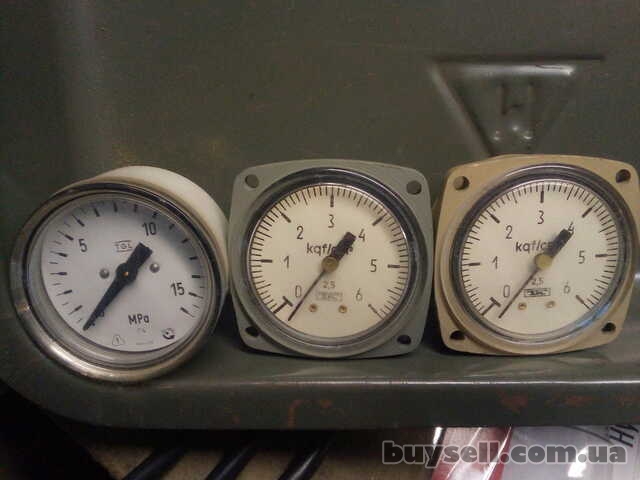 Манометры 0-6 атм,  0-15 МРа.