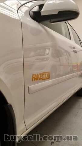 Наклейка на авто FakeTaxi Красная, Черная, Белая, Желтая светоотраж