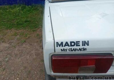 nakleyka_na_avto_Made_in_my_garage_chyornaya_4050457