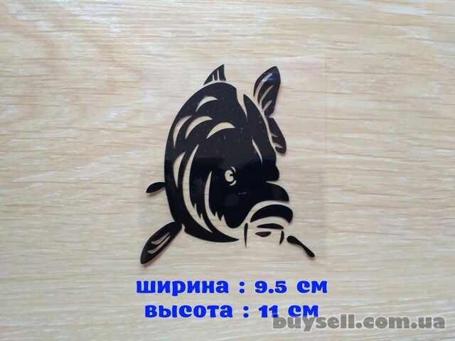 Наклейка на авто Карп Черная