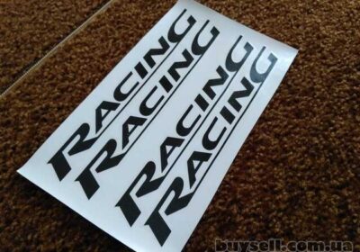 nakleyka_na_avto_na_ruchki_Racing_chernaya__diski_dvorniki_avto_4_shtuki_4051191