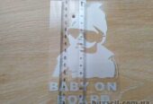 Наклейка на авто Ребенок в машине"Baby on board" Белая свето