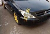 Наклейка на авто в виде Царапины Когтем Жёлтый