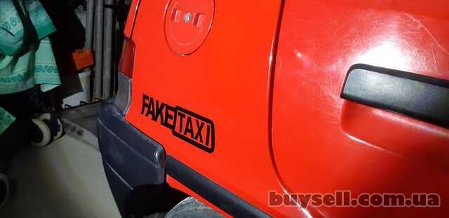 Наклейки на автомобиль FakeTaxi Чёрная, Красная, Белая, Желтая светоот