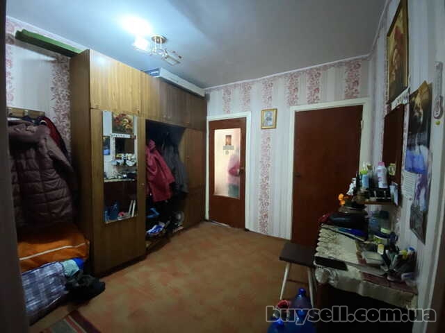 Продаю простору 3к. квартиру в Лісках