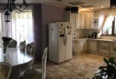 Продам двухэтажный дом в застроенном районе села Фонтанка.