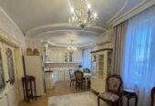 Продам двухуровневую квартиру,  131 кв.  м. ,  район парка Победы.
