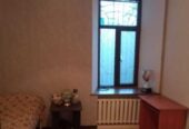Продам двухуровневую квартиру,  ул.  Лейт.  Шмидта/М.  Арнаутская.