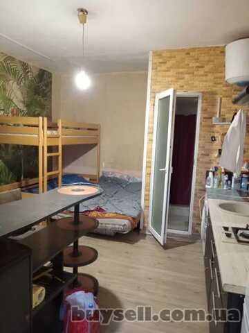 Продам квартиру 21 кв.  м. ,  1/3,  ул.  Ген.  Ватутина/Б.  Хмельницко