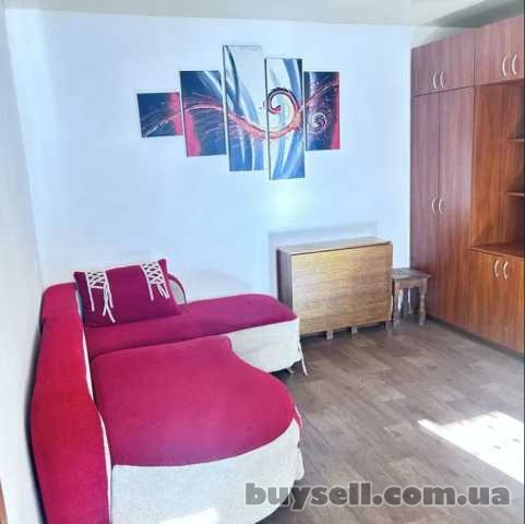 Продам квартиру 27 кв.  м. ,  1/2,  ул.  Колонтаевская/Серова.