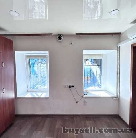 Продам квартиру 27 кв.  м. ,  1/2,  ул.  Колонтаевская/Серова.