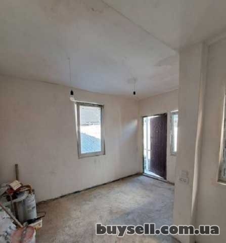 Продам квартиру 28 кв. м., 2/2,  Интернациональный пер.  /Мельницкая.