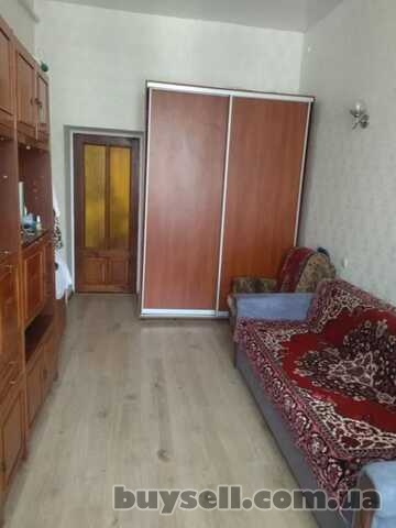 Продам квартиру 30 кв.  м. ,  3/3,  ул.  Разумовская/1-ый Разумовский