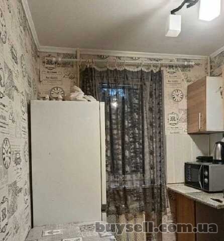 Продам квартиру 31 кв.  м. ,  1/5,  Люстдорфская дор.  /ост.  Школа.