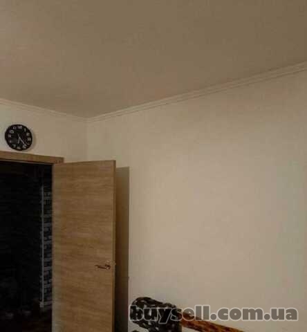 Продам квартиру 31 кв.  м. ,  1/5,  Люстдорфская дор.  /ост.  Школа.