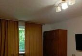 Продам квартиру 31 кв.  м. ,  1/5,  Люстдорфская дор.  /ост.  Школа.